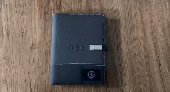 Smart Executive Diary | 8000mAh Power Bank | 64GB USB | Card & Passport Holder